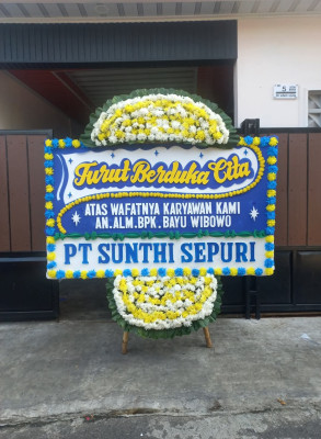 Papan Bunga Duka di Mugi